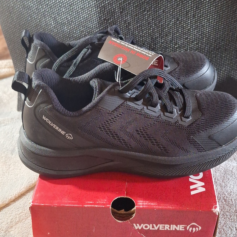 NWT Wolverine Woen's Black Mesh Athletic Sneakers - Picture 2 of 6